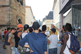 Stadtführung für junge Flüchtlinge am Frankenturm