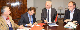 Unterzeichnung der Kooperationsvereinbarun im Rathaus