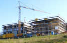 Der Gebäudekomplex im Stadtteil Feyen-Weismark soll im Mai 2018 fertiggestellt werden. Derzeit läuft bereits der Innenausbau. Foto: EGP