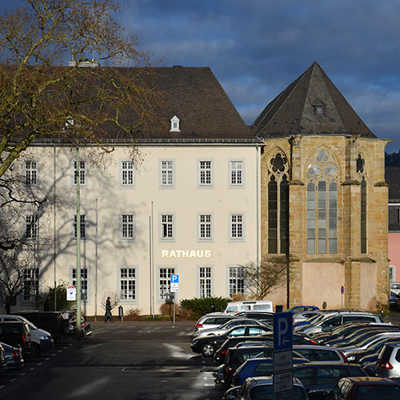 Rathaus-Hauptgebäude
