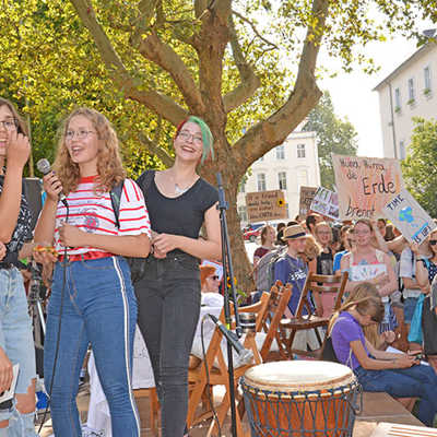 Großdemonstration für Klimaschutz vor dem Trierer Rathaus im August 2019.