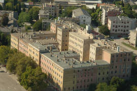 Das Gemeindezentrum Rojc ist mit seinen 16.739 Quadratmetern das größte Gebäude in Pula. Es beherbergt 106 Nichtregierungsorganisationen aus ganz unterschiedlichen Bereichen. 