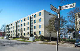 Blick auf einen der insgesamt sechs städtischen Wohnblocks auf Mariahof, die zur Sanierung anstehen.