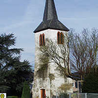 Glockenturm auf dem Friedhof