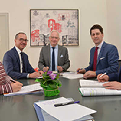 Ein Arbeitstreffen für die Region und für den europäischen Gedanken (von links): Laurence Ball (Geschäftsführerin EuRegio SaarLorLux+), Joachim Weber (Bürgermeister Stadt und Verbandsgemeinde Konz), Wolfram Leibe (Oberbürgermeister der Stadt Trier), Matthias Berntsen (Referent des Oberbürgermeisters) und Michael Sohn (Geschäftsführer QuattroPole)