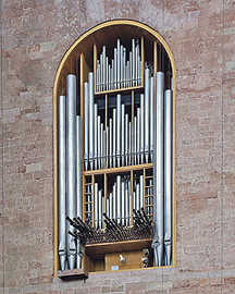 Die alte Orgel in der Basilika.