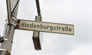 Für die Straße, die seit den 1920er Jahren nach Hindenburg benannt ist, wird ein neuer Name gesucht. 
