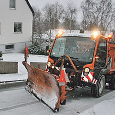 In Filsch befreit Marco Konrath die Straßen von Eis und Schnee.