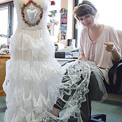 Dieses weiße Kleid aus „Passion“, einem Tanzstück der Spielzeit 2009/10, hat Maria Gohlke angefertigt.
