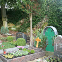 Friedhof Pallien Grabreihe