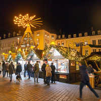 Weihnachtsmarkt auf dem Trierer Hauptmarkt