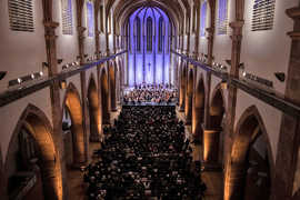 Mit einem Festkonzert in der ehemaligen Abteikirche St. Maximin endete die Festwoche anlässlich des 100-jährigen Bestehens des Philharmonischen Orchesters der Stadt Trier.