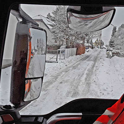 Gerade schmale Straßen sind im Winter wegen der Glätte oft nicht befahrbar. Foto: A.R.T.