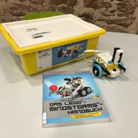 Ein Set Lego Education Spike mit Handbuch