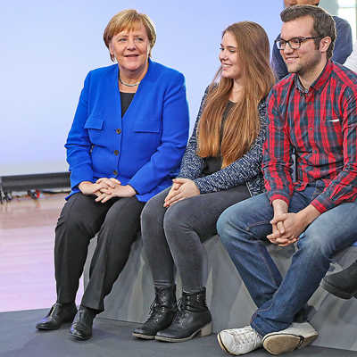 Bundeskanzlerin Angela Merkel ging beim Dialogforum in der ERA ausführlich auf die Anliegen der Teilnehmerinnen und Teilnehmer ein. Foto: Helmut Thewalt