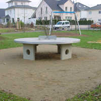 Runde Tischtennisplatte aus Beton