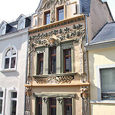 Am Tag des Offenen Denkmals kann unter anderem das Wohn- und Geschäftshaus Nagelstraße 31 besucht werden. Innerhalb der Innnenstadt gibt es kein anderes Gebäude mit einer so konsequent im Jugendstildekor gestalteten Fassade.