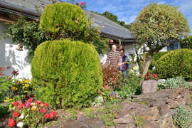 Der Vorgarten von Kurt und Mechthild Nabakowski wurde beim Gartenwettbewerb mit dem ersten Platz ausgezeichnet.