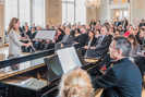 Bei ihren Auftritten freuen sich die Musikschuldozenten, darunter Pianist Joachim Mayer-Ullmann und Oboistin Rosalinda Ciarelli, über volle Zuschauerreihen. Foto: Lorig