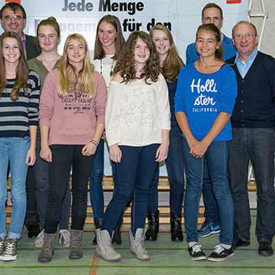 Die erfolgreichen MPG-Basketballerinnen bei der Auszeichnung in der Sparkassenakademie Schloss Waldthausen. Foto: Sparkasse