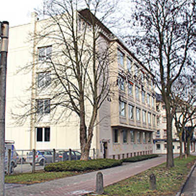 Das Stadtwerke-Gebäude in der Weberbach wird zum neuen Domizil der Bundespolizei. Foto: SWT