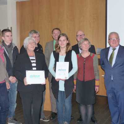 Die Preisträger der Auszeichnung "MINT-freundliche Schule" bei der Feierstunde am 11.11.2014 in Kaiserslautern.
