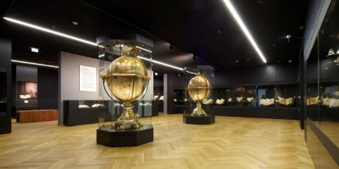 Ausstellungsraum mit Coronelli-Himmelsglobus