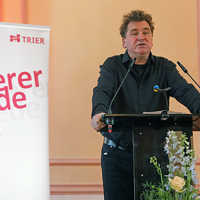 Dr. Ilko-Sascha Kowalczuk hält seine „Trierer Rede“ in der Promotionsaula des Bischöflichen Priesterseminars.