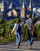 Die Wander-Aktivwoche bietet eine Tour auf der „Trierer Traumschleife“ mit teilweise spektakulären Ausblicken über die Altstadt.  Foto: Tourist-Information