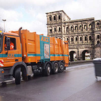 Die neuen vierachsigen Mülltransporter der A.R.T. sind effektiver als ihre Vorgänger und tragen dazu bei, dass die Gebühren relativ niedrig sind.