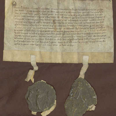 Mit dieser Urkunde von 1326 wurde ein Friedensvertrag zwischen Metz und Trier besiegelt. Sie ist in der neuen Ausstellung zu sehen.