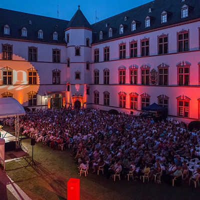 Ein Höhepunkt des Programms 2013 war das Konzert „Happy Birthday Mnozil Brass“ zum 20.Geburtstag des Ensembles im festlich erleuchteten Innenhof des Kurfürstlichen Palais. Foto: Moselmusikfestival