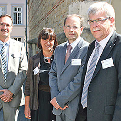 Simone Kaes-Torchiani (2. v. l.) und Otmar Didinger (r.) feierten gemeinsam mit Rolf Arthkamp (l.) und Armin Wollscheid (2. v. r.) das Jubiläum des Gutachterausschusses.