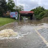 Die Unterführumg Im Speyer, eine zentrale Verbindungsstraße nach Euren, ist wegen Überflutung gesperrt.