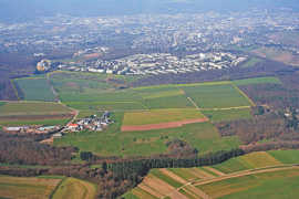 Das Luftbild mit Abgrenzung der geplanten städtebaulichen Entwicklungsmaßnahme am Brubacher Hof Das Luftbild mit Abgrenzung der geplanten städtebaulichen Entwicklungsmaßnahme am Brubacher Hof