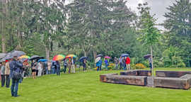 Einweihung des neuen Kindergrabfelds auf dem Hauptfriedhof.