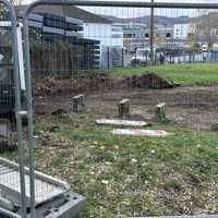 Wird wieder zum Leben erweckt: Der Spielplatz in der Güterstraße, unterhalb des Bolzplatzes, der aufgrund von maroden Geräten nicht mehr in Betrieb war, wird bis zum Frühjahr wieder hergerichtet. 