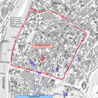 Stadtplan mit der eingezeichneten Route der Demonstration und den Parkflächen