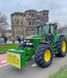 Insgesamt 1050 landwirtschaftliche Fahrzeuge und Lkws bewegten sich am Protesttag im Konvoi über den Alleenring. 