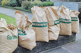 Der regionale Abfall-zweckverband bietet für 0,50 Euro pro Stück Gartenabfallsäcke aus reißfestem Altpapier an. Foto: A.R.T.