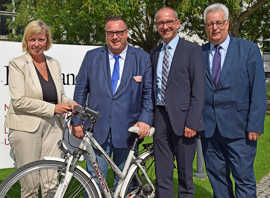 Christiane Horsch, Andy Becht, Joachim Weber und Andreas Ludwig wollen den Radverkehr fördern.