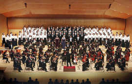 Der Tagasaki-Chor auf der Bühne