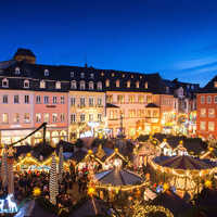 Stimmungsvolle Atmosphäre auf dem Trierer Weihnachtsmarkt. 