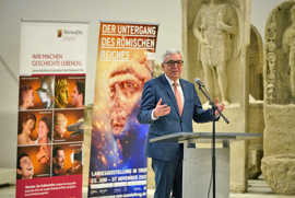 Innenminister Roger Lewentz bei der Eröffnung des Themenjahres zur Landesausstellung „Der Untergang des Römischen Reiches“ im Landesmuseum Mainz.