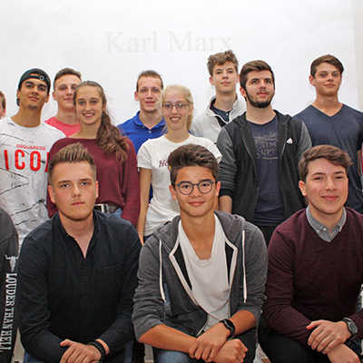 Die 15 Schülerinnen und Schüler des Max-Planck-Gymnasiums haben für ihren Film rund drei Stunden Rohmaterial zusammengetragen. Daraus ist der knapp halbstündige Film entstanden.