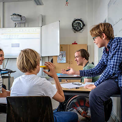 Von dem Einsatz der Integrationshelfer sollen nach dem neuen Konzept nicht nur Schüler mit Handicap profitieren, sondern auch ihre Klassenkameraden. Foto: Andi Weiland/Gesellschaftsbilder.de