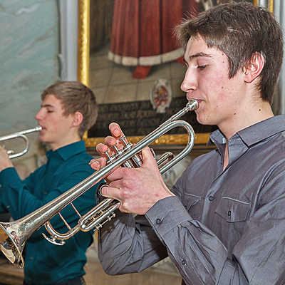 Ob Musical, Kontrabass oder Trompete (Foto: Klaus Meis): Das Neujahrskonzert spiegelte die große Ausbildungspalette der städtischen Karl-Berg-Musikschule wider.