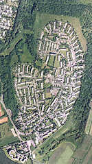 Von viel Grün umgeben ist der Stadtteil Mariahof. Im Stadtteilrahmenplan ist die Weiterentwicklung der Naherholungsflächen ein Leitprojekt.  Foto: Stadtplanungsamt