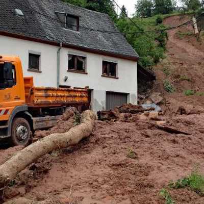 Von Starkregen ausgelöste Schlammlawine im Trierer Busental.