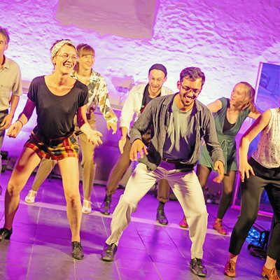 Die Swing-Tanzgruppe „Lindy Hop Circle“ begeisterte das Publikum im neuen Konzeptraum „Kulturspektrum“ mit einer Choreografie. Foto: Hochschule Trier/Viktoria Popova